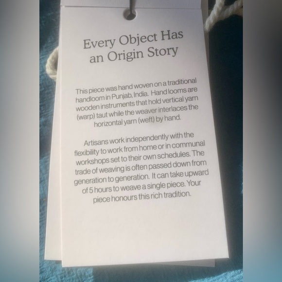 Chunky wool scarf! Handwoven and fair trade. - Picture 10 of 11